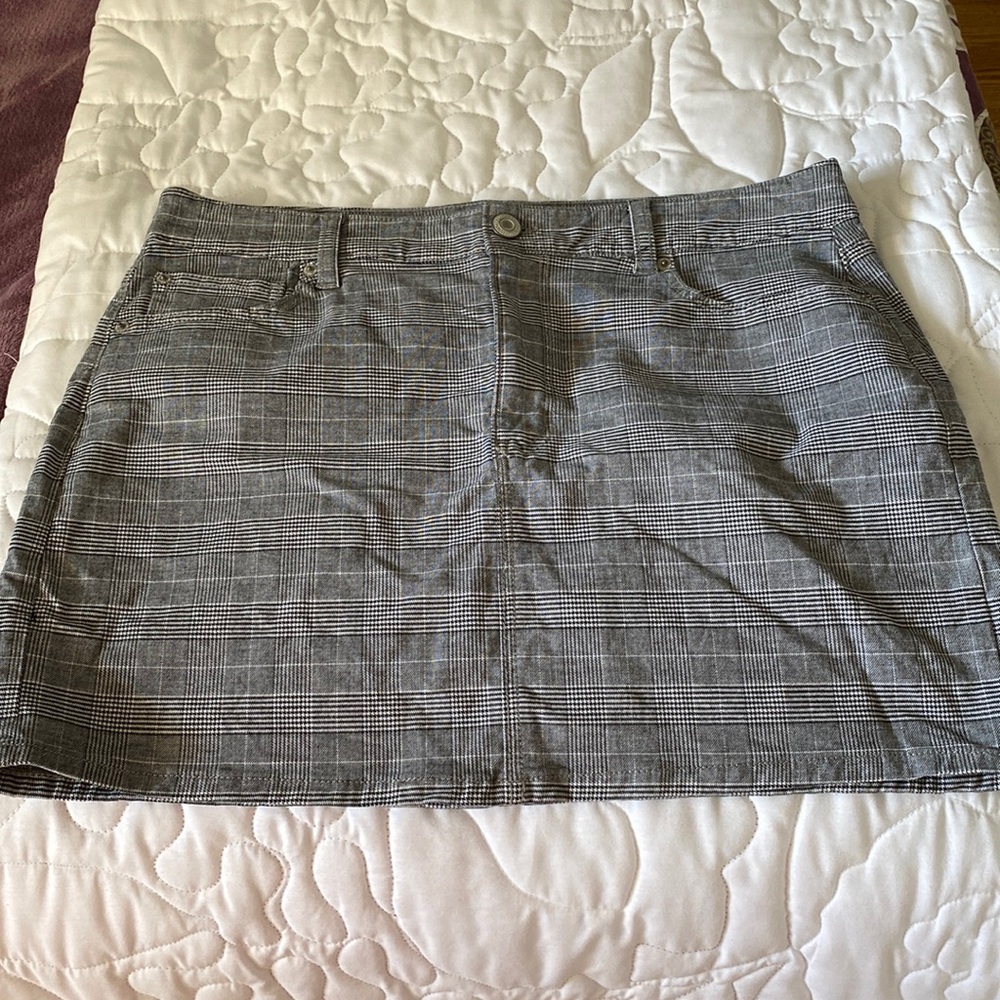 American eagle high rise mini skirt